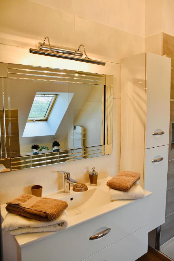 Ferienwohnung Les Rougemonts Coton Champguyon Exterior foto